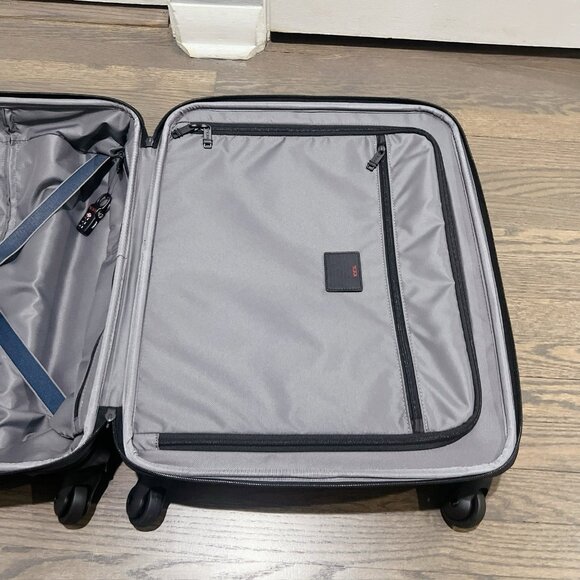 TUMI Continental Expandable Softside Spinner 4-Wheeled Carry-On, Blue/ Black - Picture 9 of 13